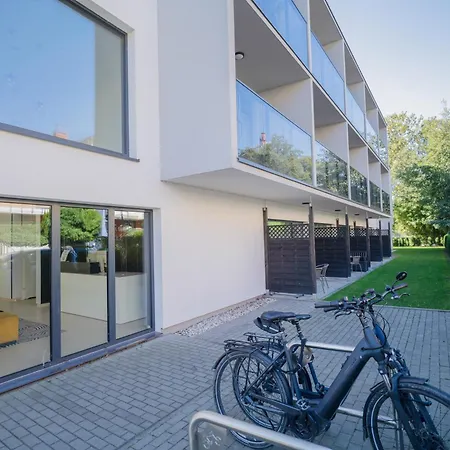 Flora - Z Aneksem I Klimatyzacja, Basen Netflix Lägenhet