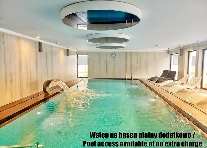 Flora - Z Aneksem I Klimatyzacja, Basen Netflix Lägenhet