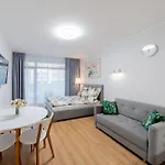 Apartment Flora - Z Aneksem I Klimatyzacja, Basen Netflix *