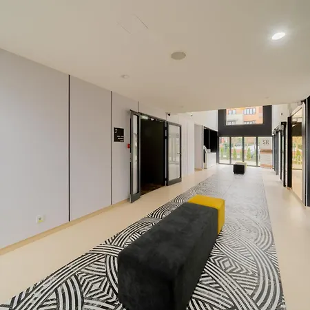 Flora - Z Aneksem I Klimatyzacja, Basen Netflix * Колобжег