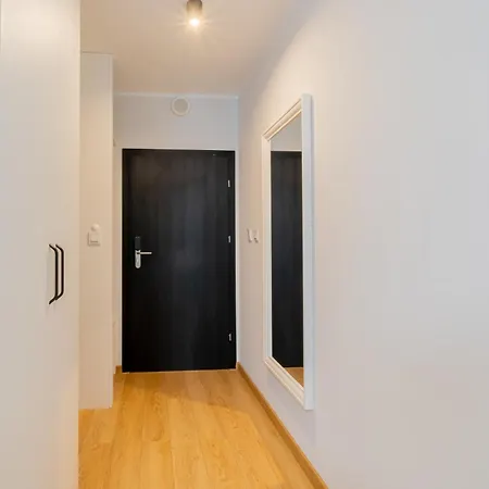 Flora - Z Aneksem I Klimatyzacja, Basen Netflix Апартаменты